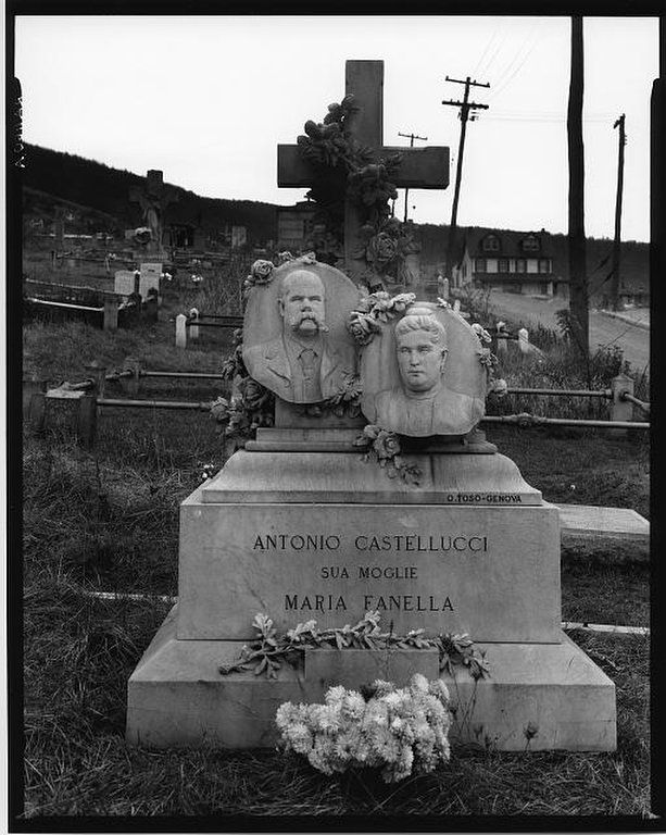 Castellucci Grave