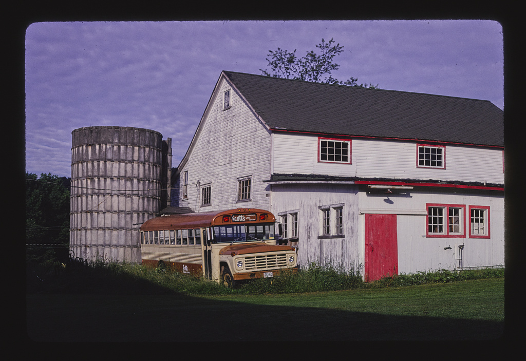 Scott's Barn, John Margolies